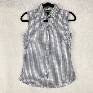 Banana Republic no iron sleeveless blouse, size 6